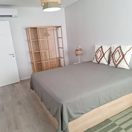 Center View Apartment